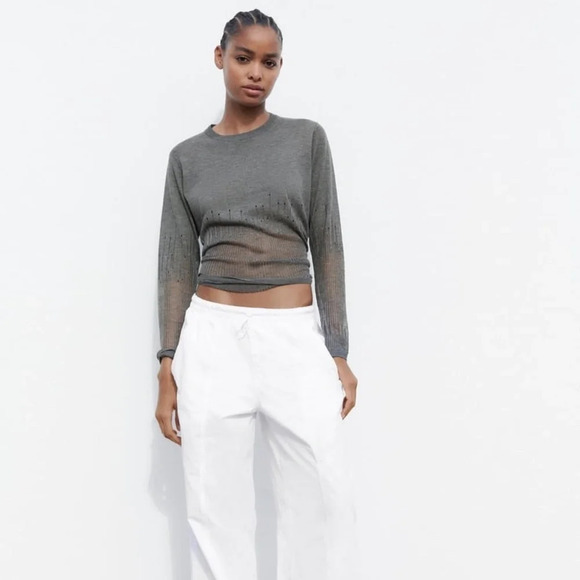 Zara Sweaters - Zara KNIT SWEATER WITH RIPS
